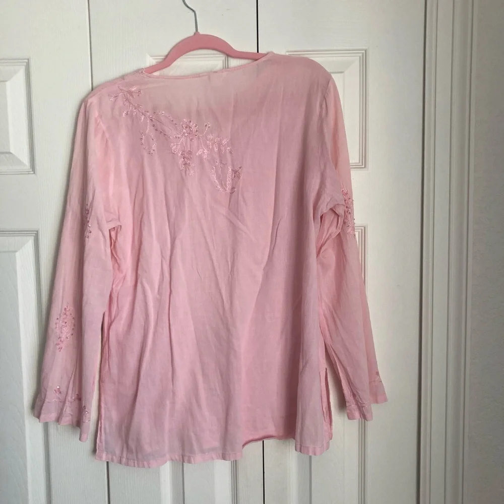 Pink peasant style with sequins and floral designs - Picture 4 of 6